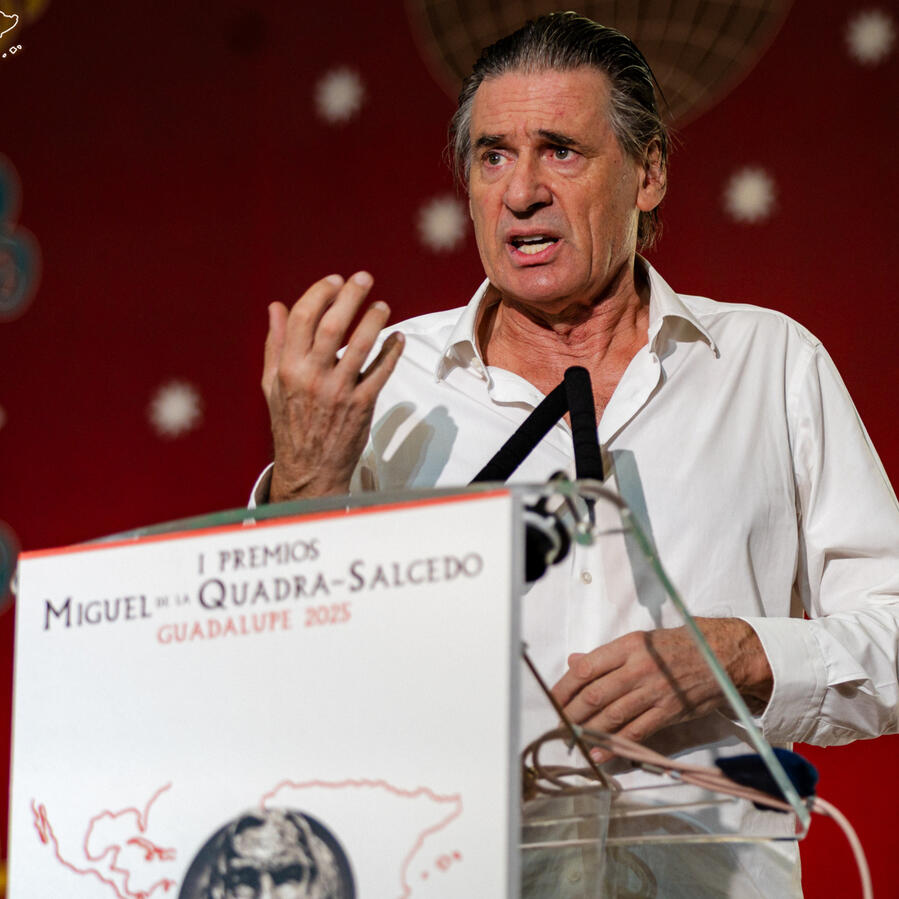 Víctor Ochoa Víctor Ochoa