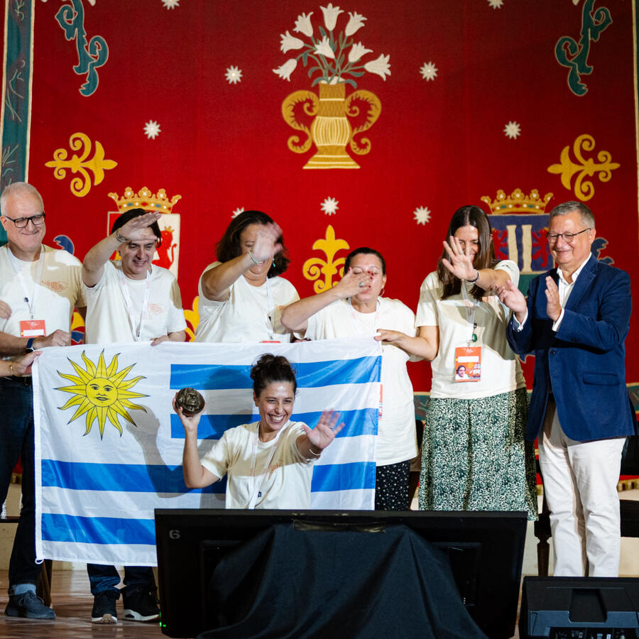 Martín Tabaré Álvarez Urquhart, en su nombre grupo de Expedición 1991